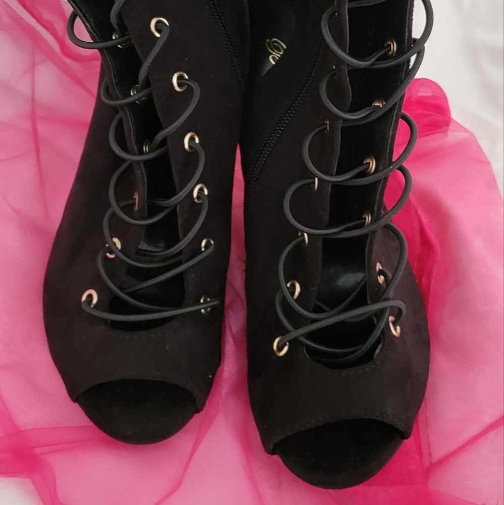 Lace up over the knee boot